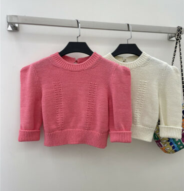 chanel solid color straight shoulder sweater