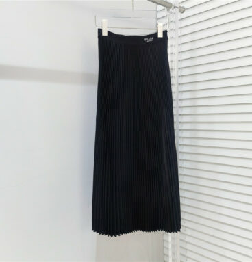 prada new elastic waist pleated skirt