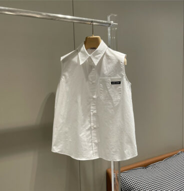 miumiu new sleeveless vest shirt
