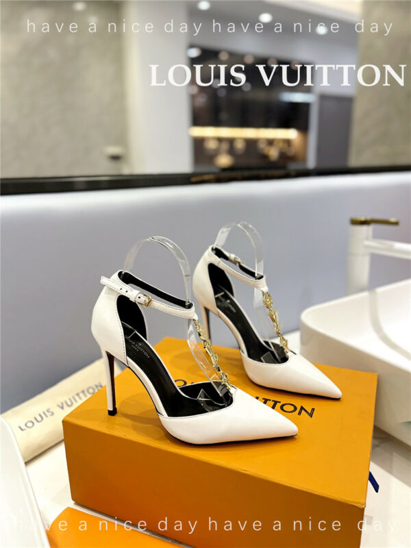 louis vuitton LV fashion bazaar metal chain high heels