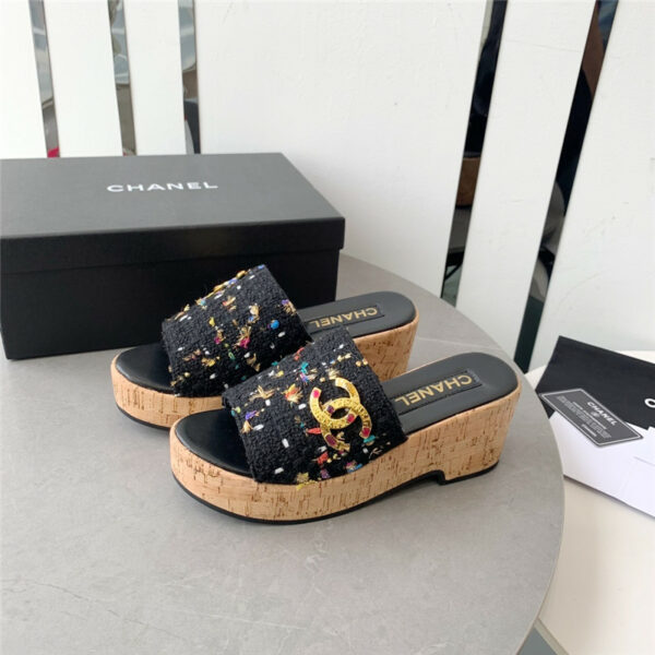 Chanel rhombus thick-soled flip flops