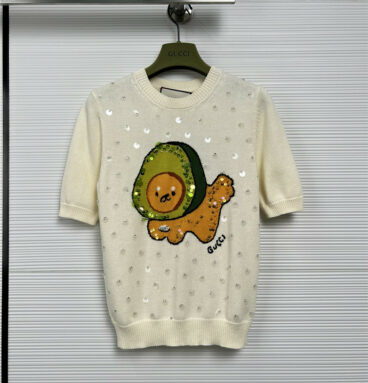 gucci cartoon avocado sequin embellished knit top