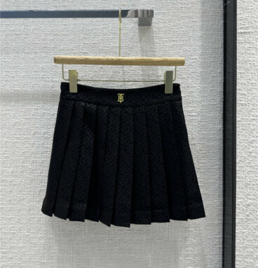 Burberry black BT dark print pleated skirt