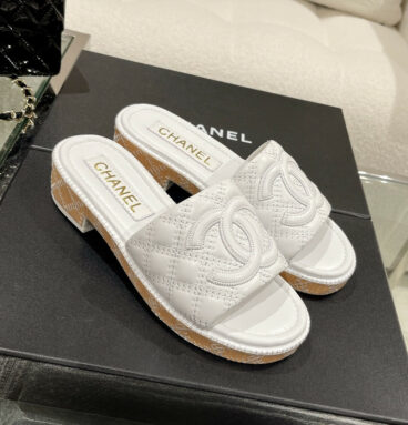 Chanel new wooden heel slippers