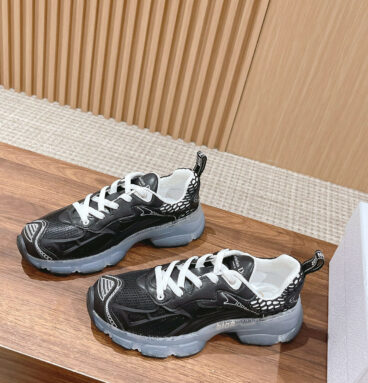 dior classic running shoes