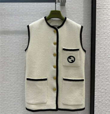 gucci embroidered white tweed vest jacket