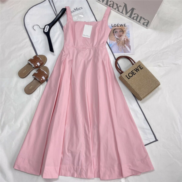MaxMara new age-reducing pink long skirt dress