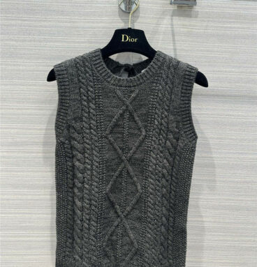 Dior high-grade gray twist cashmere vest