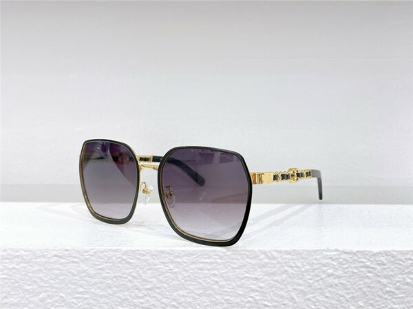 Chanel fashionable noble and elegant square sunglasses