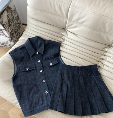 miumiu washed blue denim vest shirt pleated skirt suit