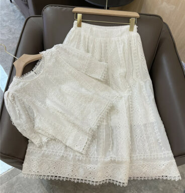 ZIMM embroidered short sleeve top+half skirt set