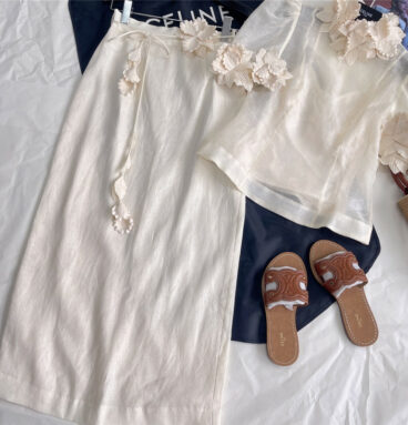 Zimm Linen Floral Top + High Waist Pack Hip Skirt