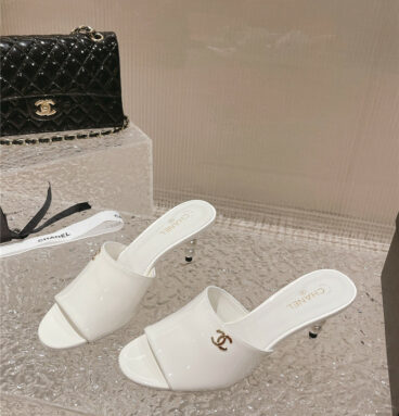 Chanel hot style shoe upper big logo slippers
