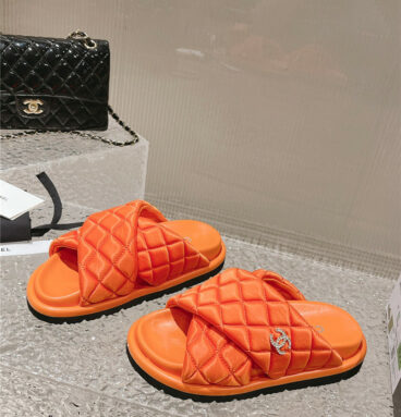 Chanel Lingge Velcro Thick Bottom Bread Lazy Slippers