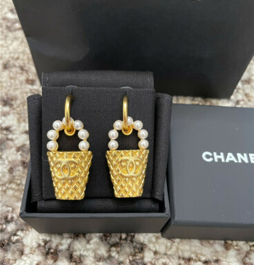 Chanel pearl diamond bucket bag earrings