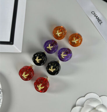 chanel button small stud earrings