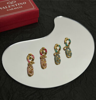 valentino fashion simple earrings