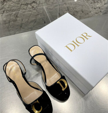 Dior new Baotou chunky heel sandals