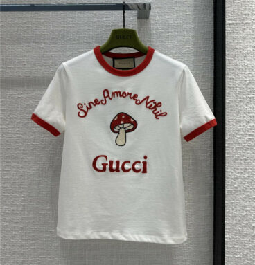 gucci mushroom embroidered cotton T-shirt