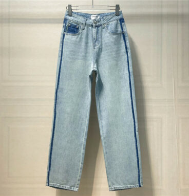 Chanel new back pocket leather 𝐋𝐨𝐠𝐨 denim trousers