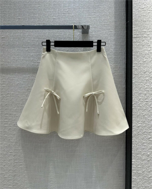 valentino bow-embellished high-waisted skirt