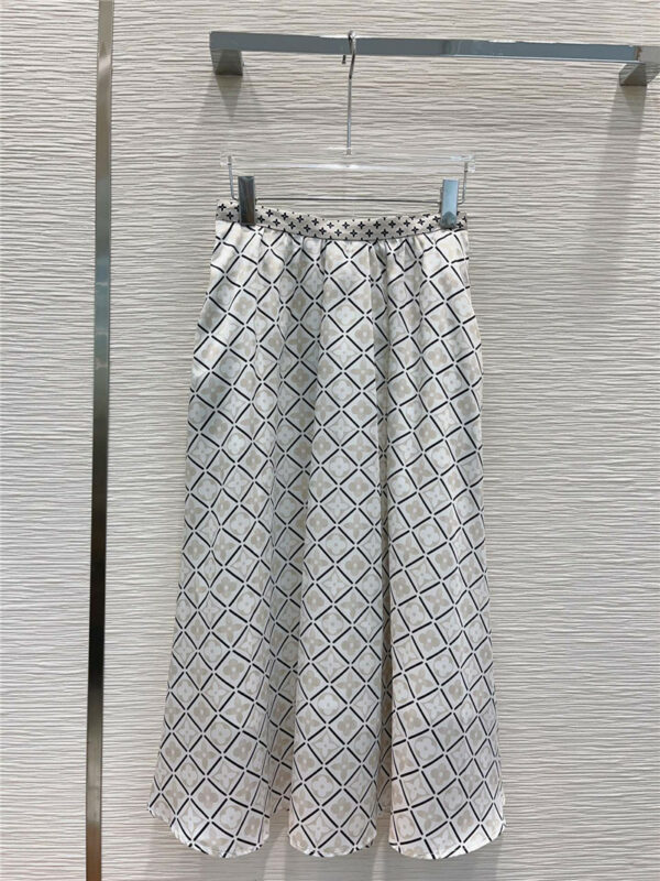 louis vuitton LV new skirt