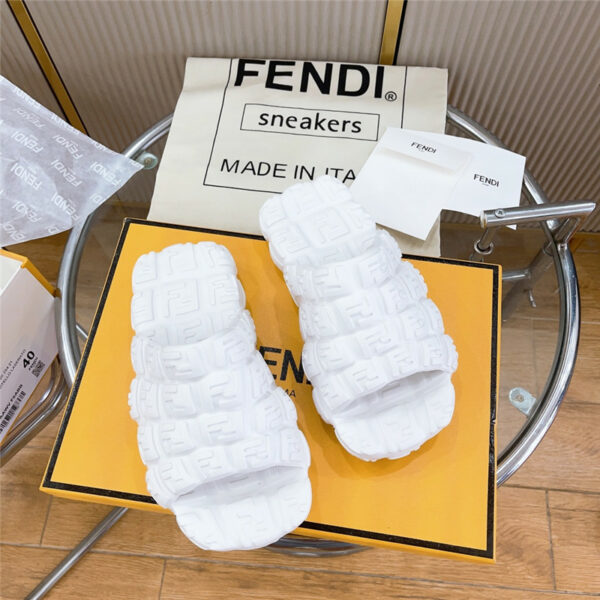 fendi environmentally friendly rubber couple slippers