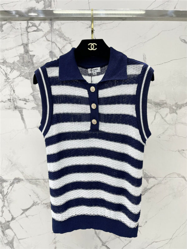 Chanel contrast color striped Polo vest