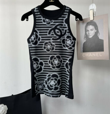 Chanel new camellia vest