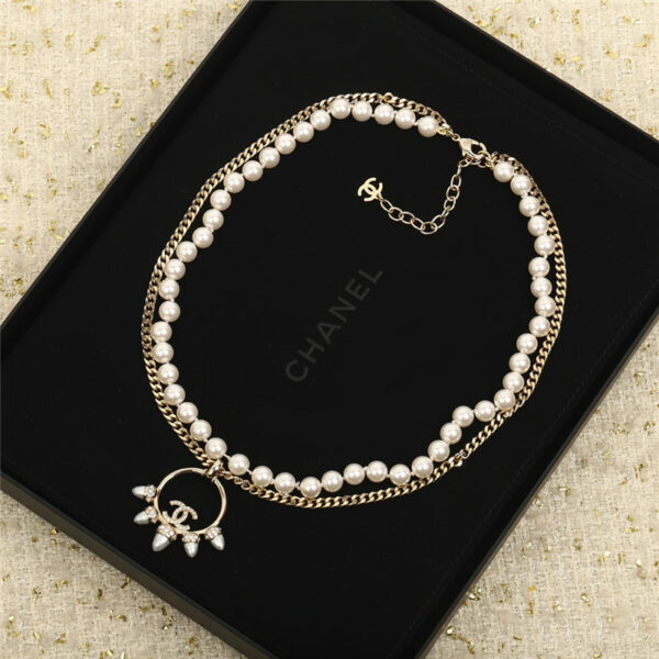 chanel rivet pearl necklace