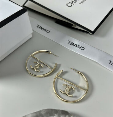 Chanel spring and summer new earrings