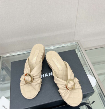 chanel cross strap round buckle slippers