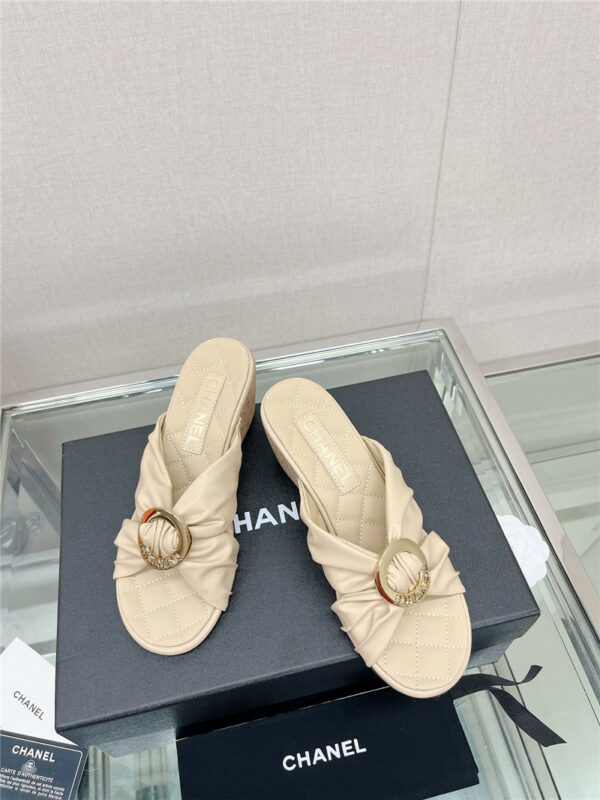 chanel cross strap round buckle slippers