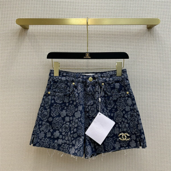 Chanel camellia pattern washed denim shorts