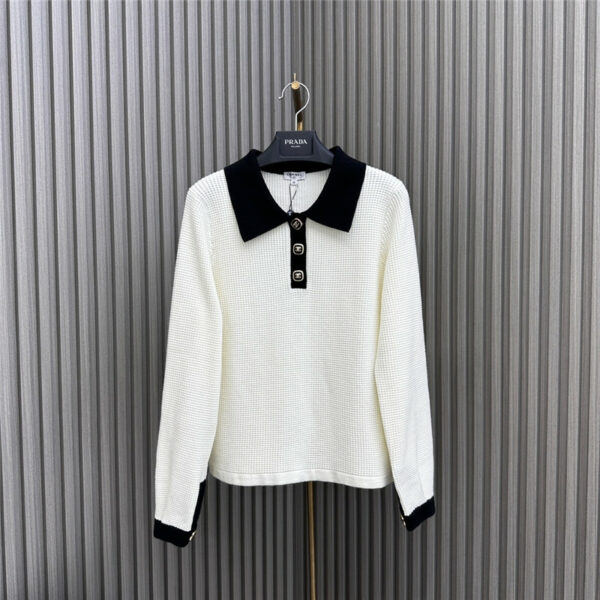 Chanel early autumn knitted top
