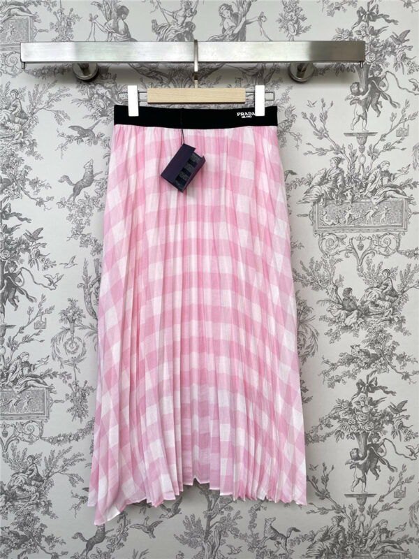 Prada early autumn new pink plaid pleated skirt