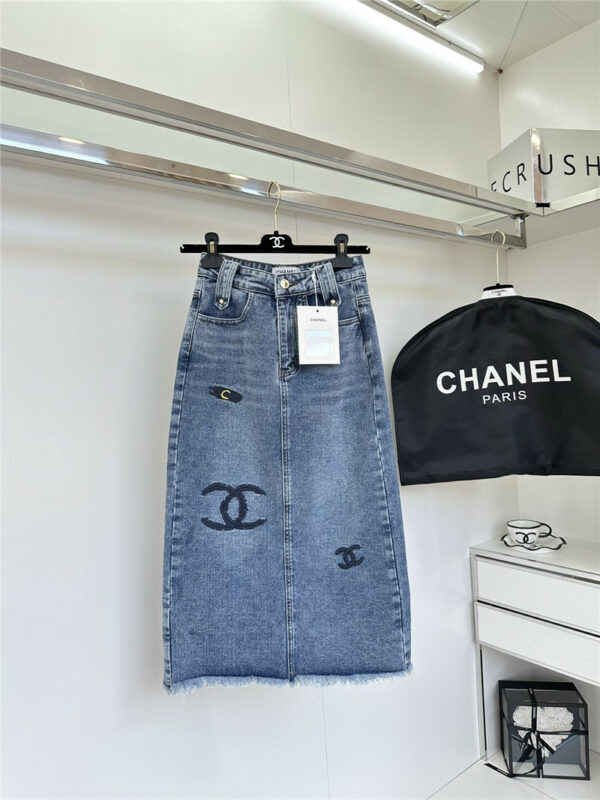 Chanel new denim skirt