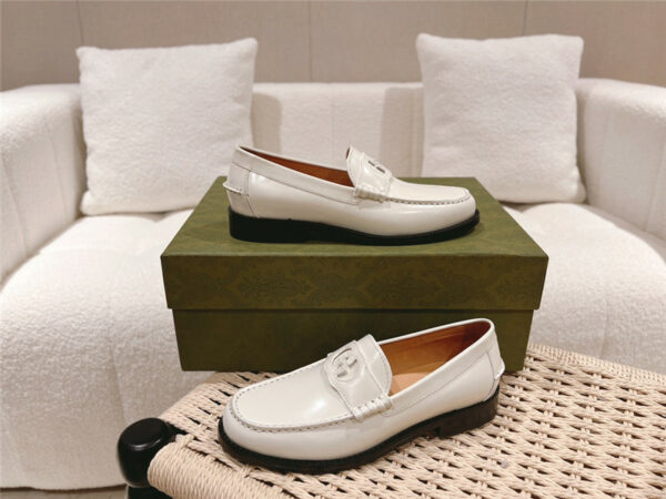 gucci british style loafers