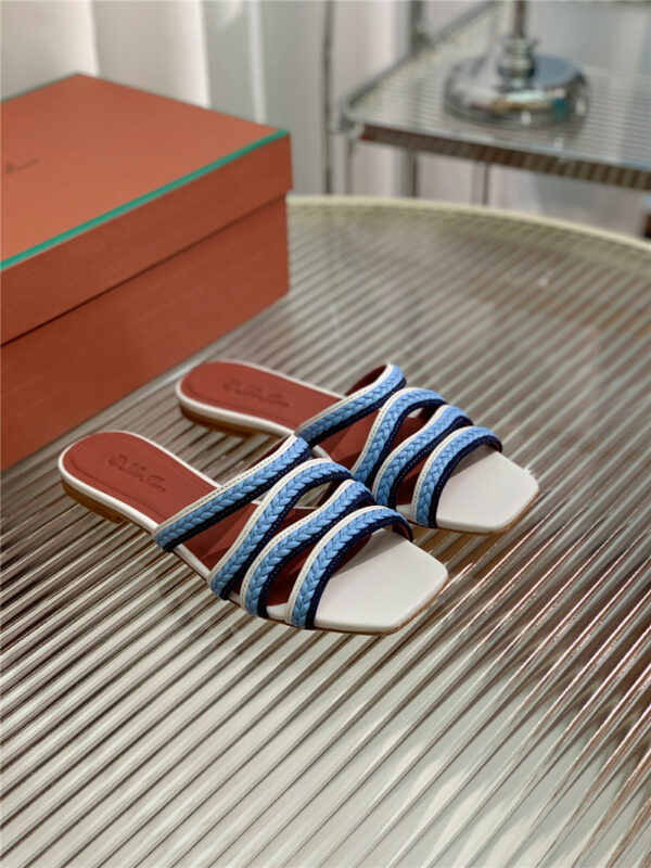 𝗟𝗼𝗿𝗼 𝗽𝗶𝗮𝗻𝗼 Sprightly Charms series sandals and slippers