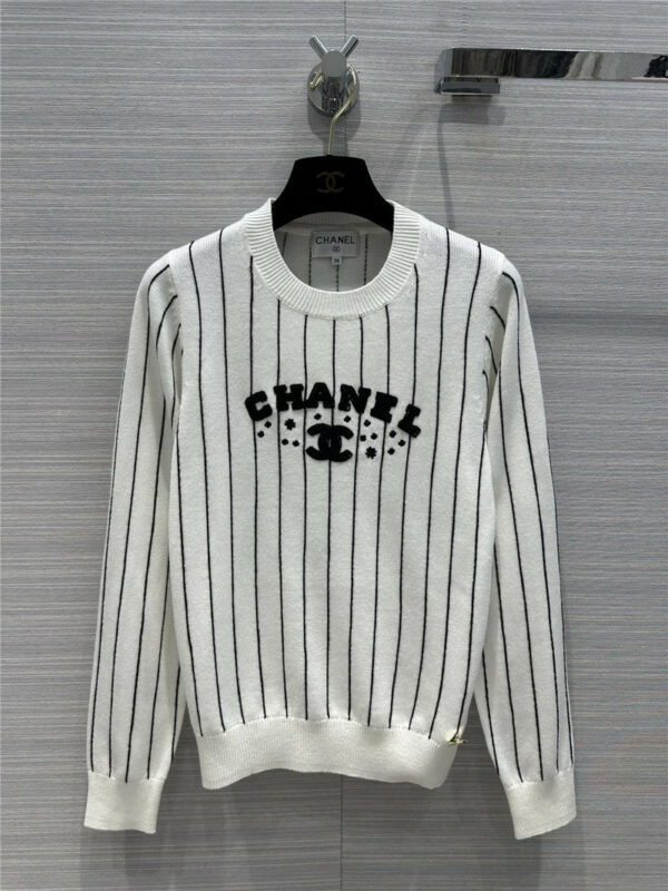 chanel woven vertical striped round neck sweater