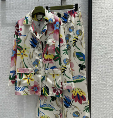 gucci new colorful floral print pajama style set