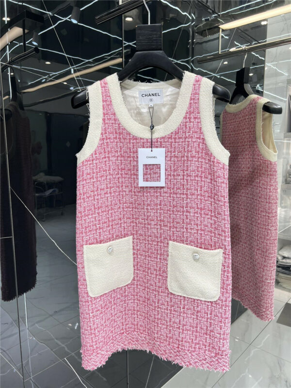 Chanel pink tweed double pocket sleeveless vest dress