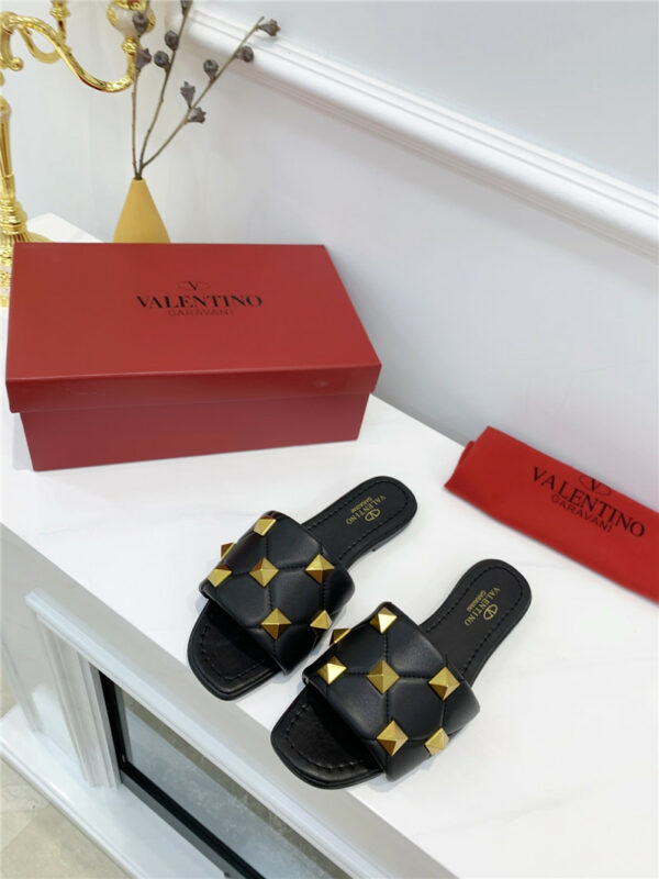 valentino latest slippers