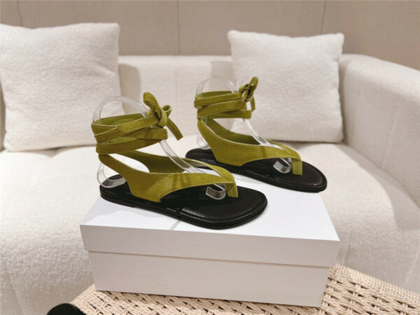 𝑻𝒉𝒆 𝑹𝒐𝒘 Fake platform casual sandals