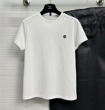 loewe classic minimalist logo round neck T-shirt