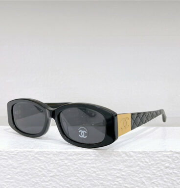 Chanel new medieval Logo diamond design sunglasses