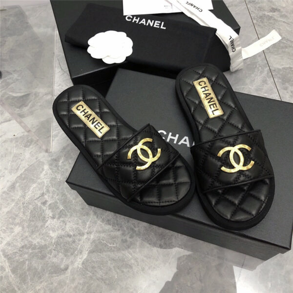 Chanel explosion Iogo sandals