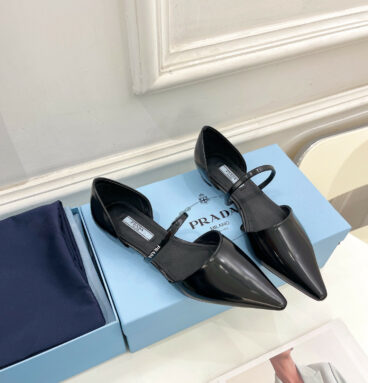 prada catwalk style hollow pointed ballet shoes