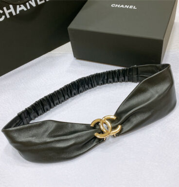 chanel smooth CC brass buckle sheepskin elastic belt