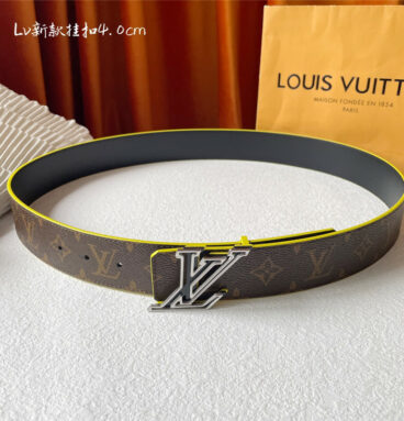 louis vuitton LV classic print with black plain bottom belt